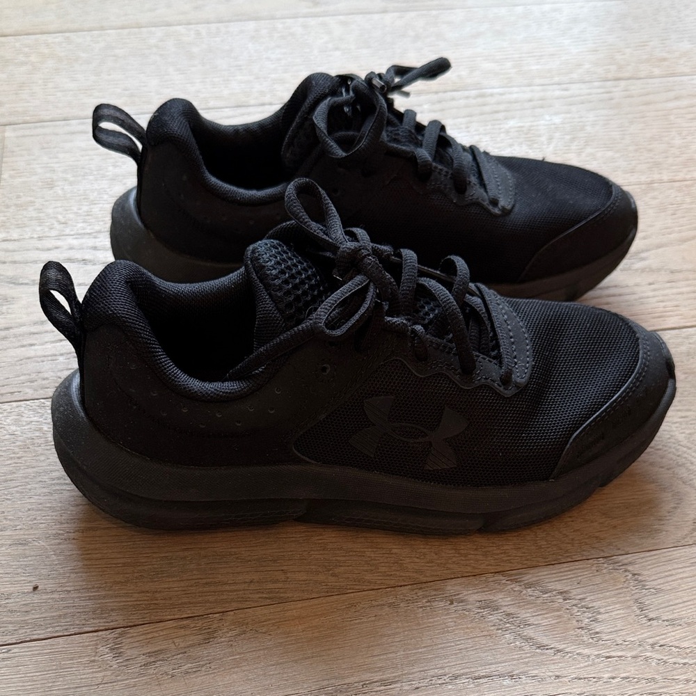 Under Armour Kids' All-Black Athletic Sneakers, Size 4 youth